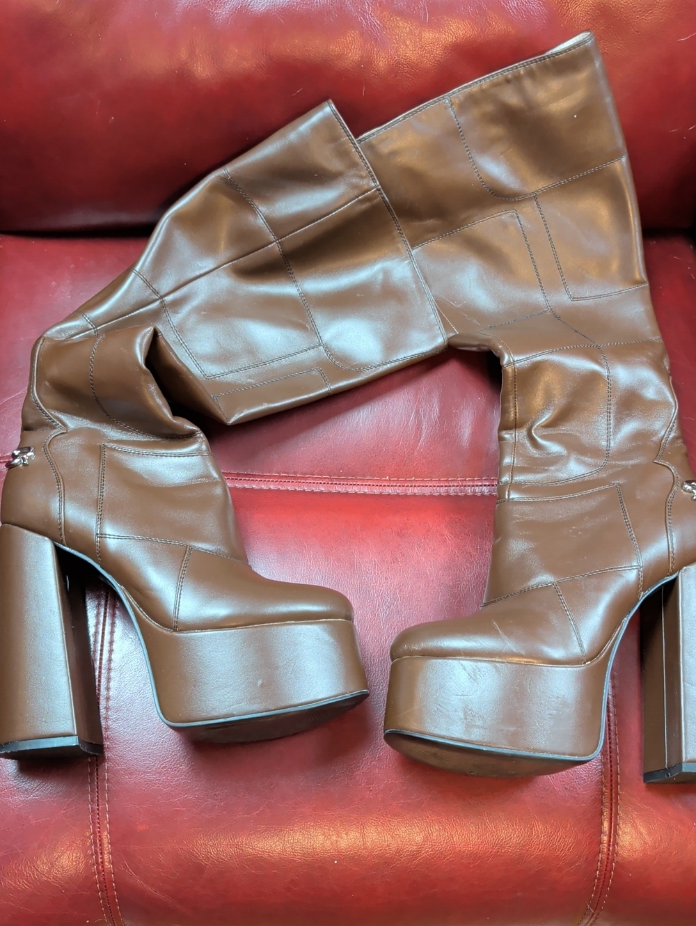 so Real Brown Platform Knee-High Heeled Boots Women's 8